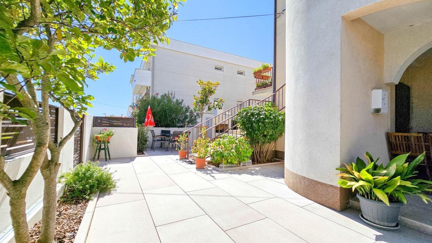 Appartamento Maja One Novigrad Istria Esterno foto